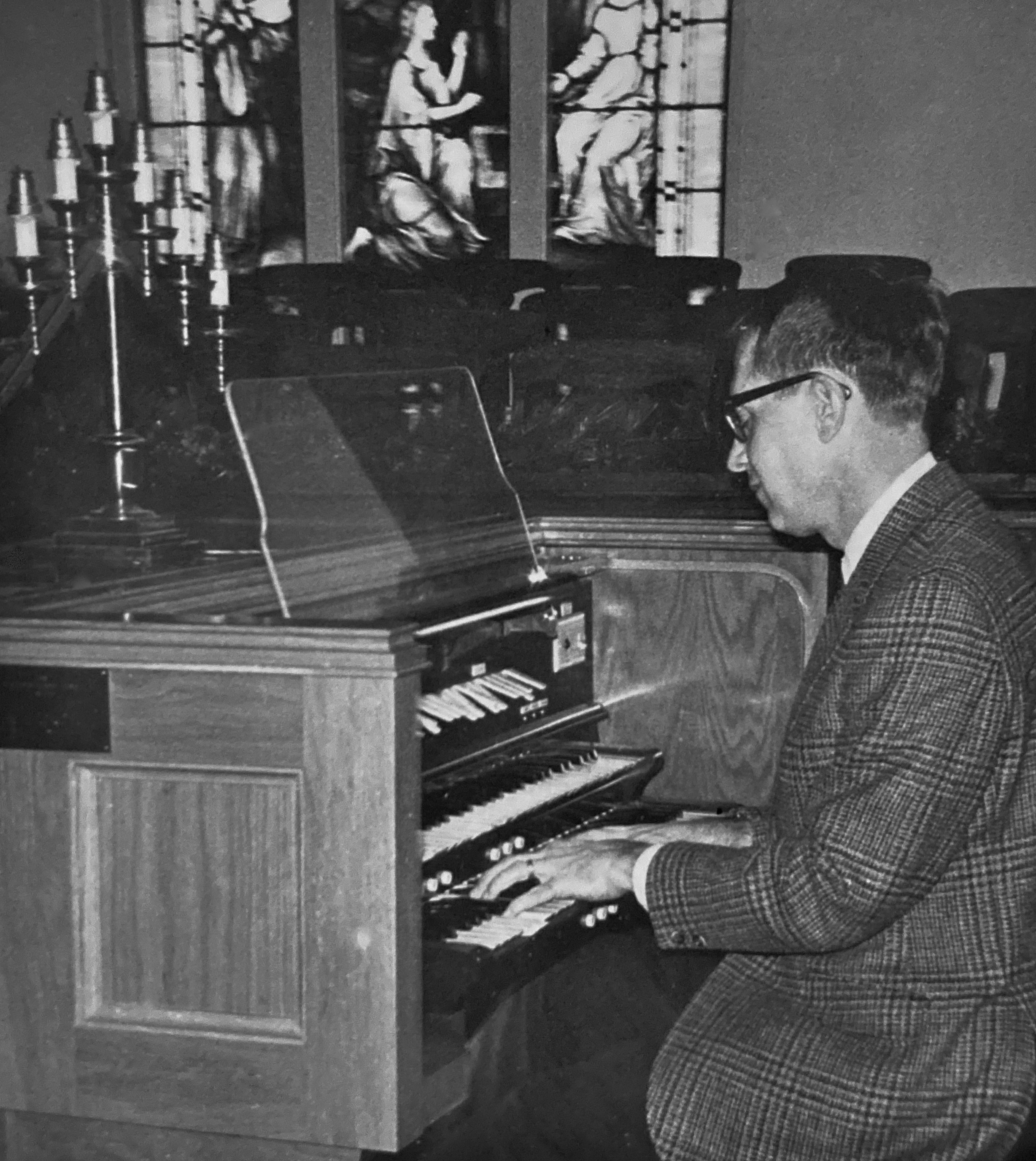 Bob at an unknown organ console